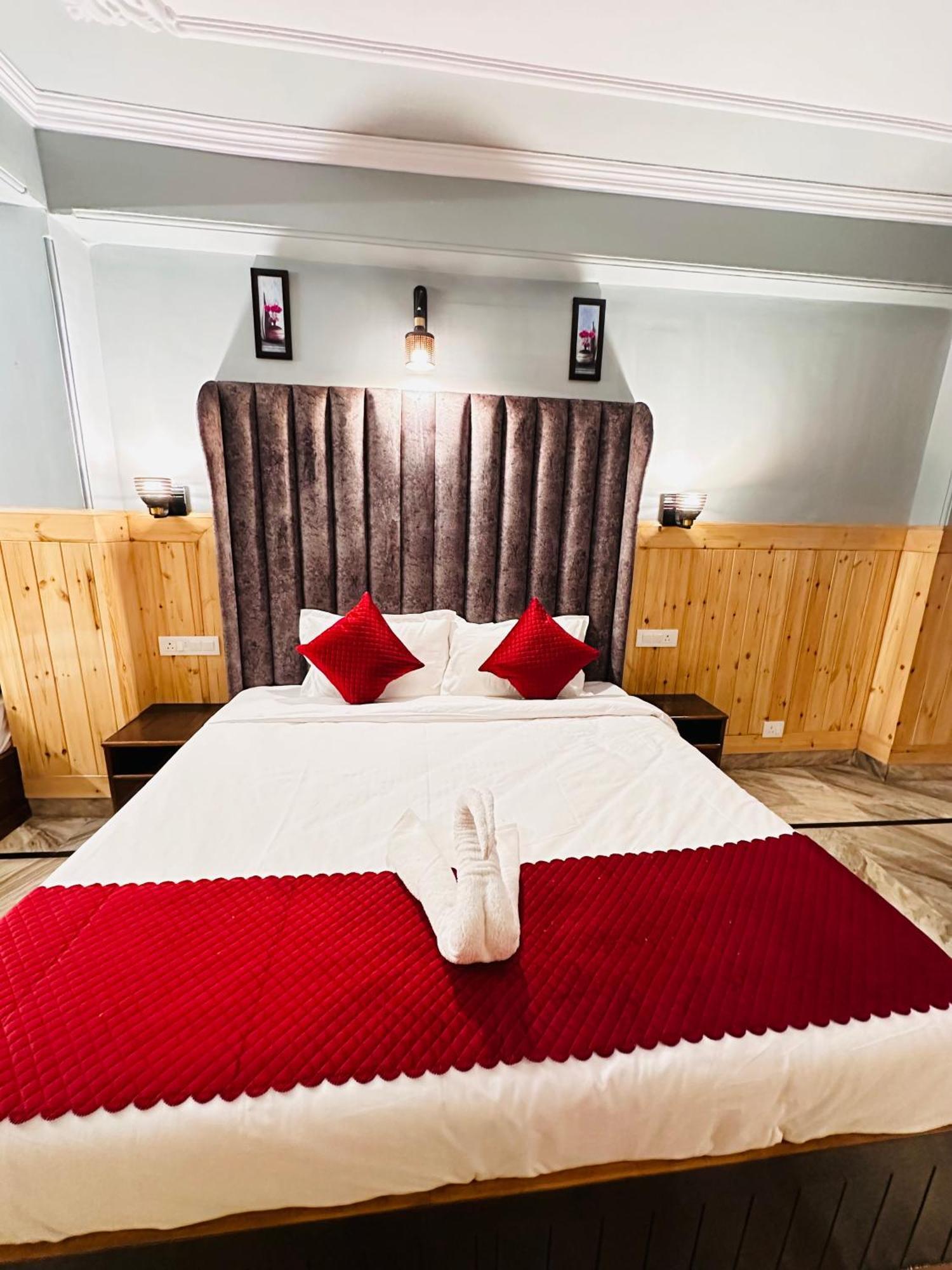 Hotel Avalanche Shimla Zewnętrze zdjęcie