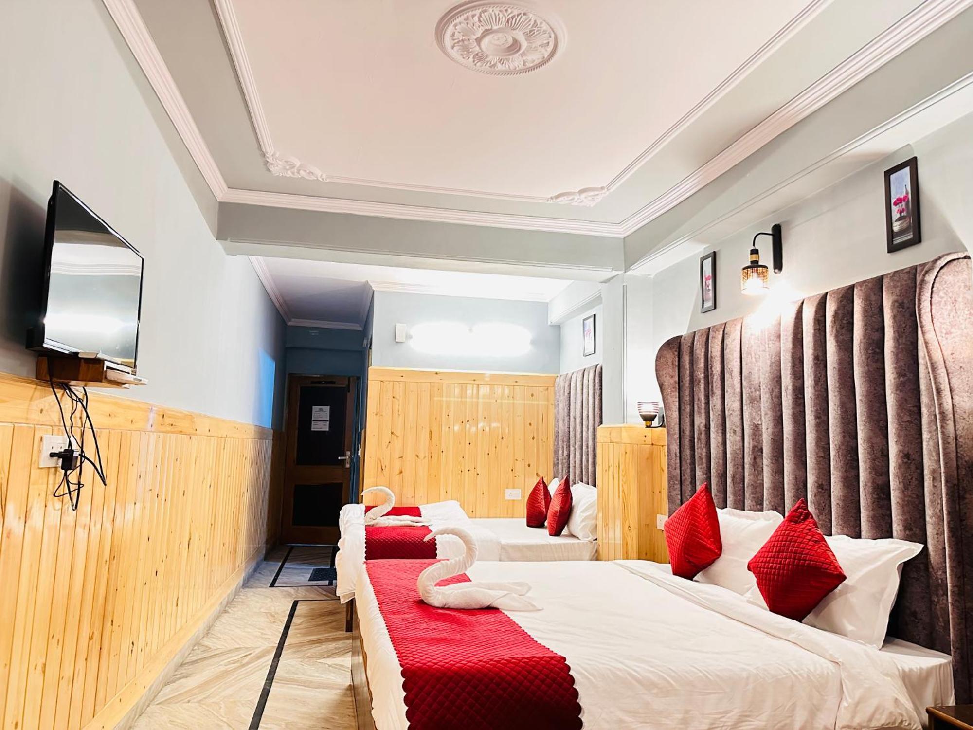 Hotel Avalanche Shimla Zewnętrze zdjęcie