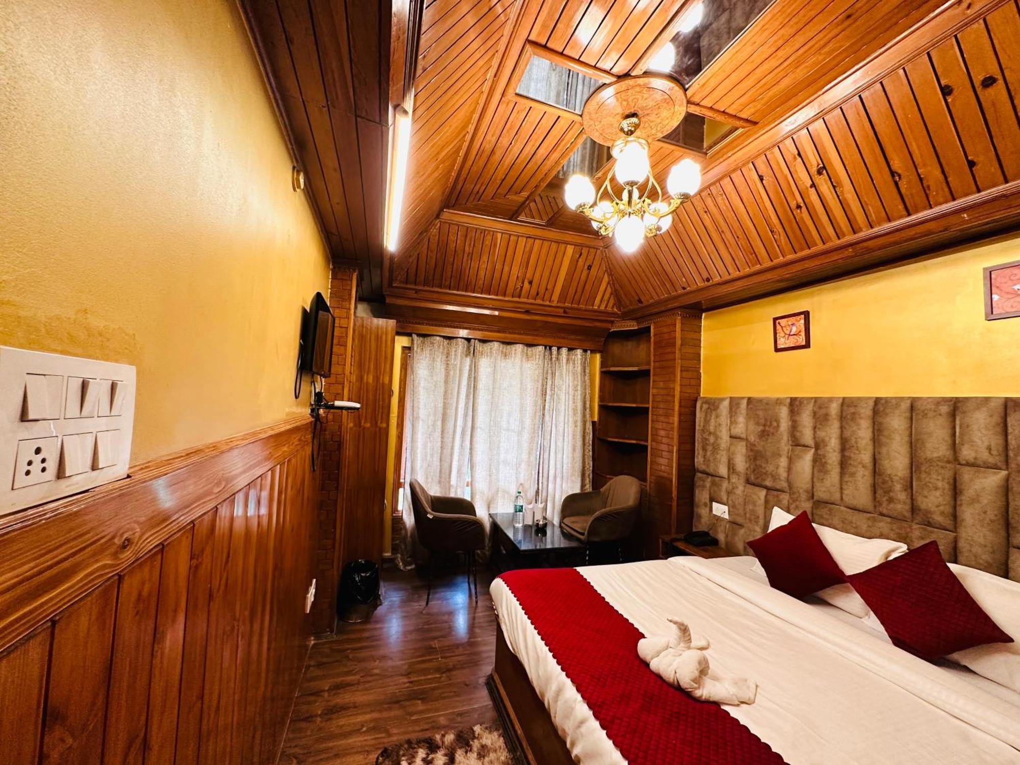 Hotel Avalanche Shimla Zewnętrze zdjęcie