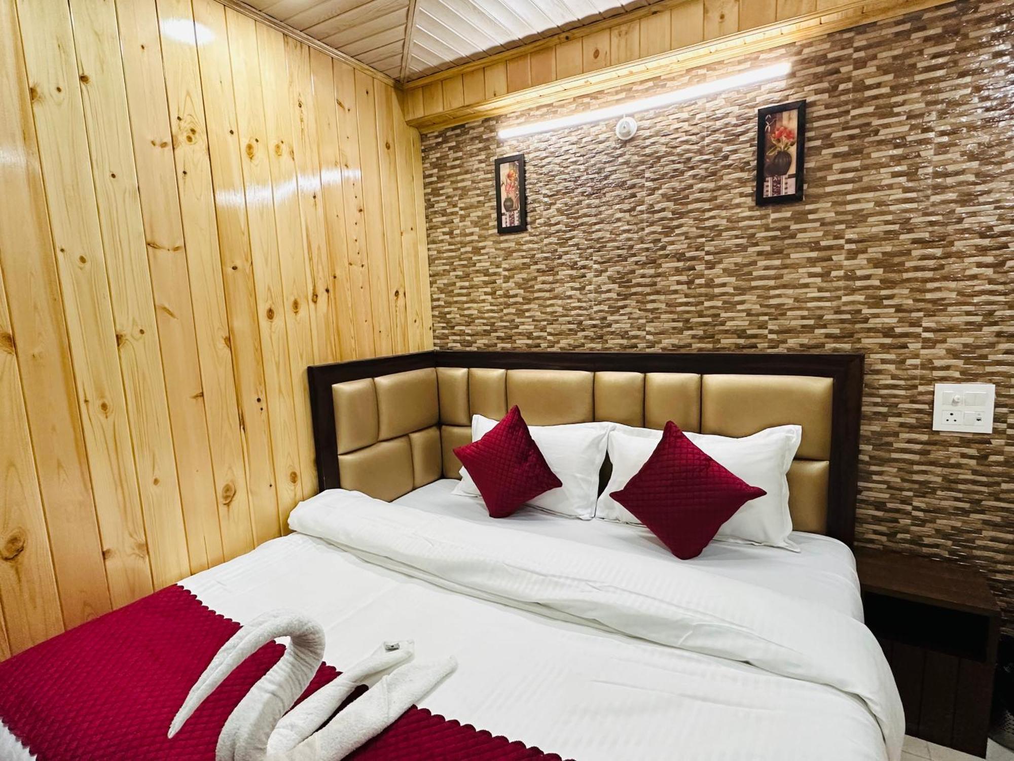 Hotel Avalanche Shimla Zewnętrze zdjęcie